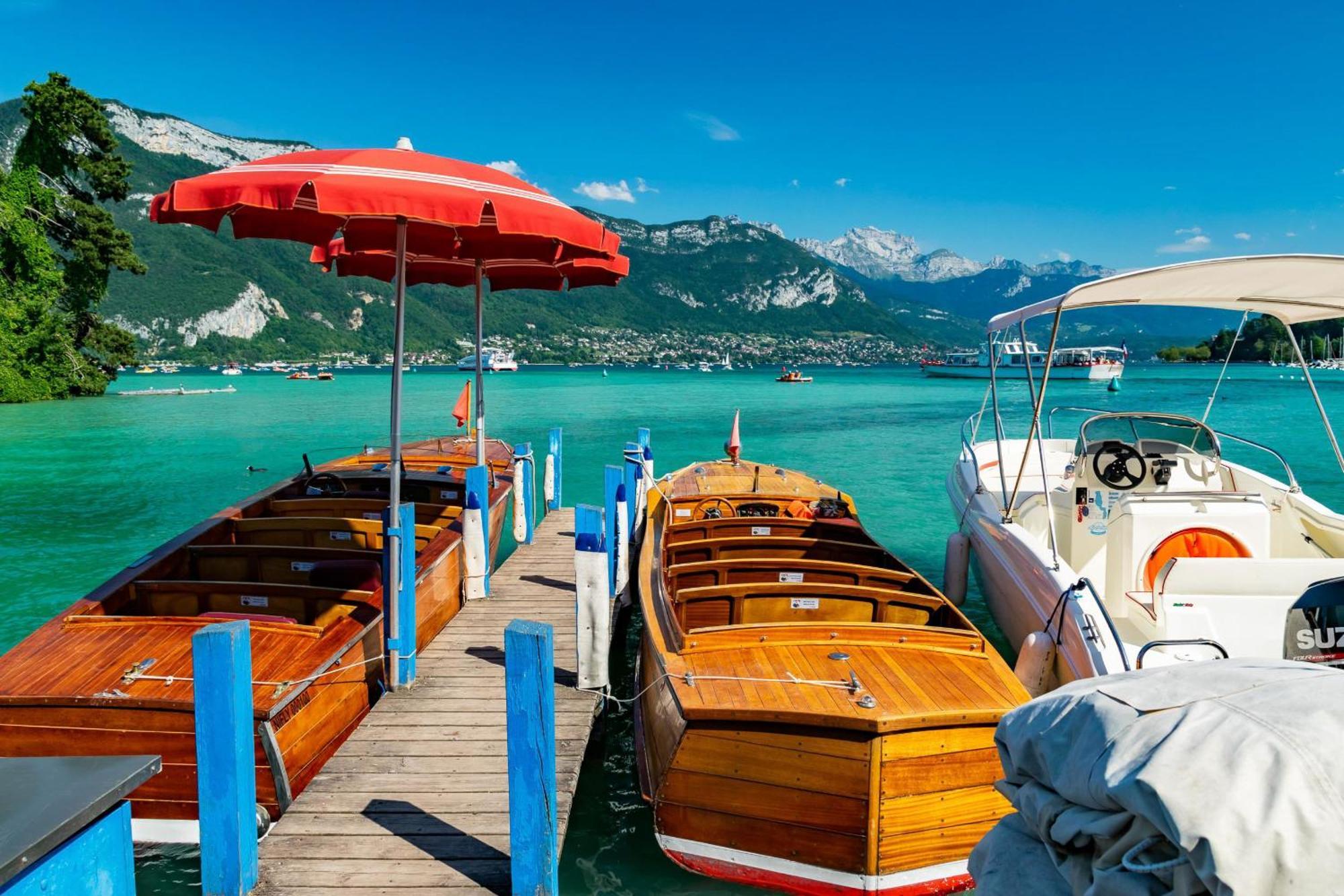 La Plume classé 3 étoiles vue Lac avec parking Annecy Exterior foto